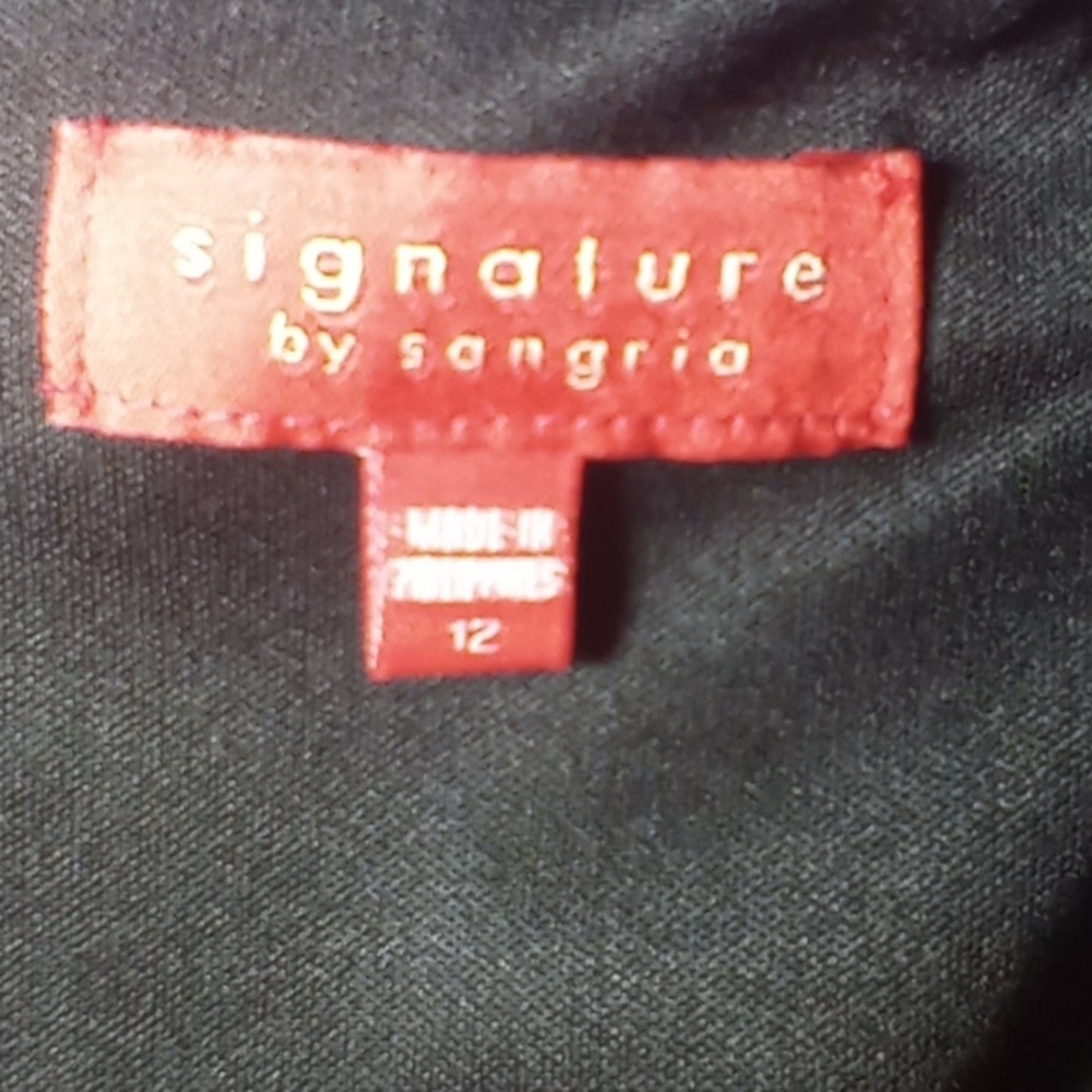 Signature Romper - Picture 5 of 5